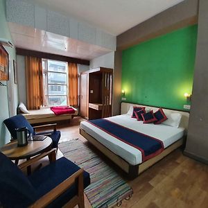 Hotel Diplomat
